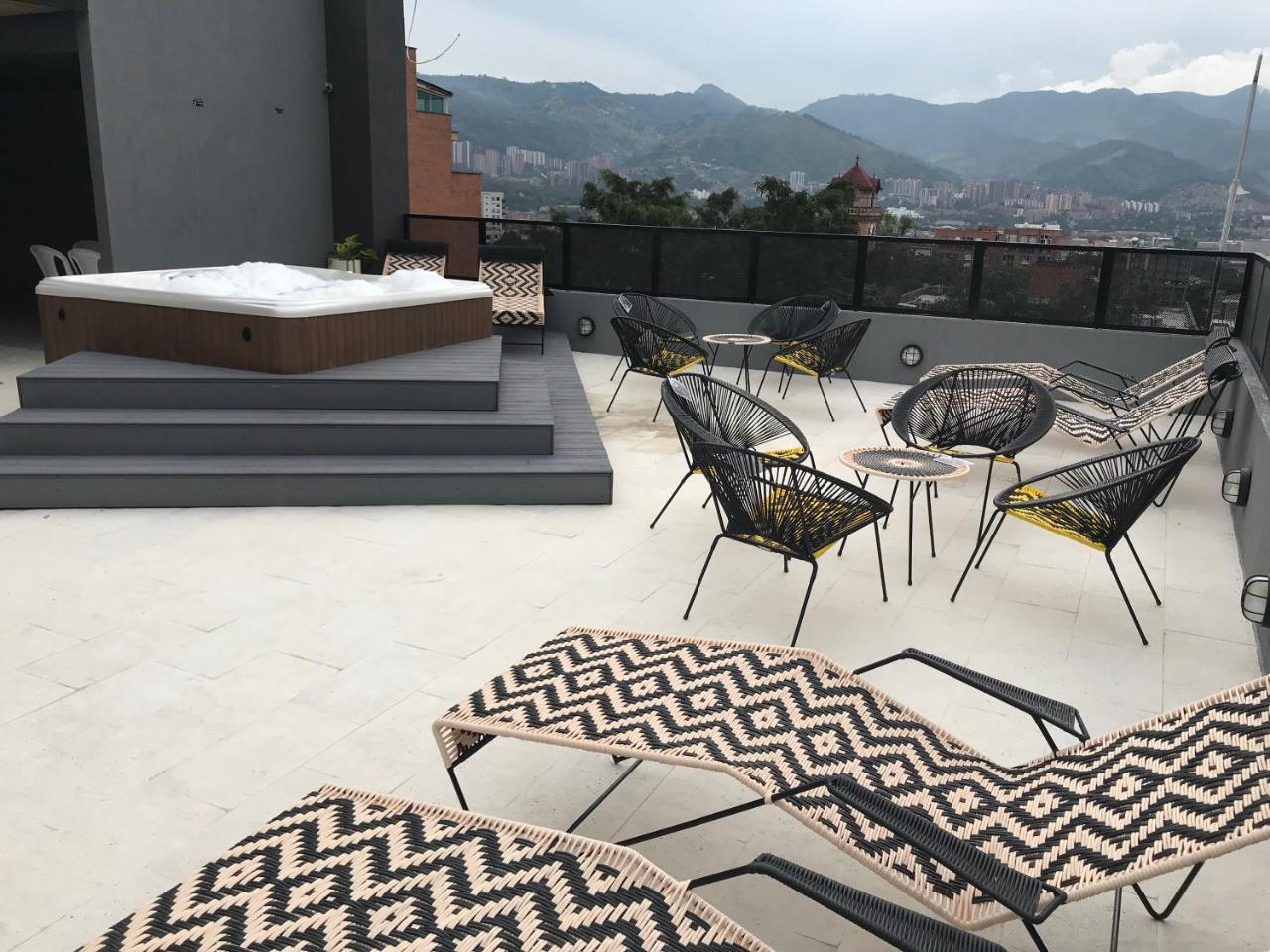 Hotel Dix Medellín Zewnętrze zdjęcie